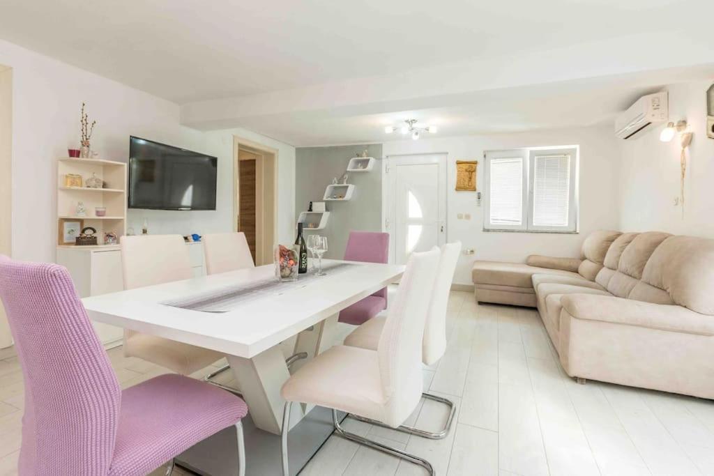 Agape Apartments Biograd Na Moru Exterior foto